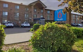 Motel 6 Glendale Wi